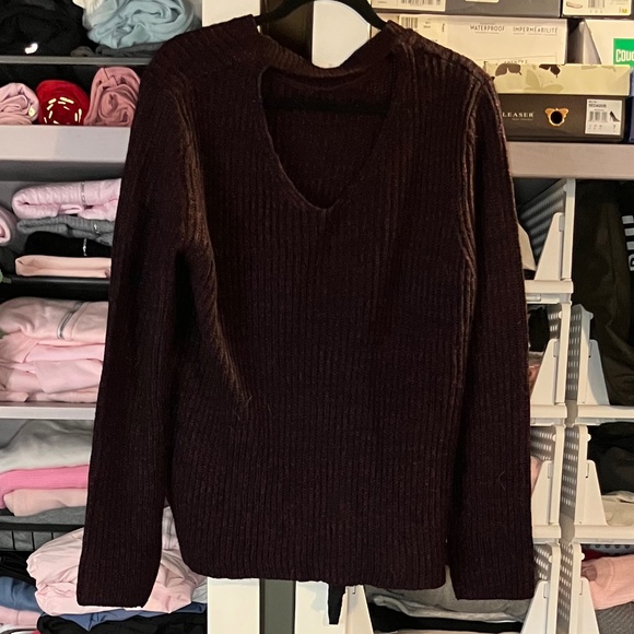 Devoted Luxury Apparel Wine & Black Knit Sweater/Lace Up Detail - Picture 2 of 7